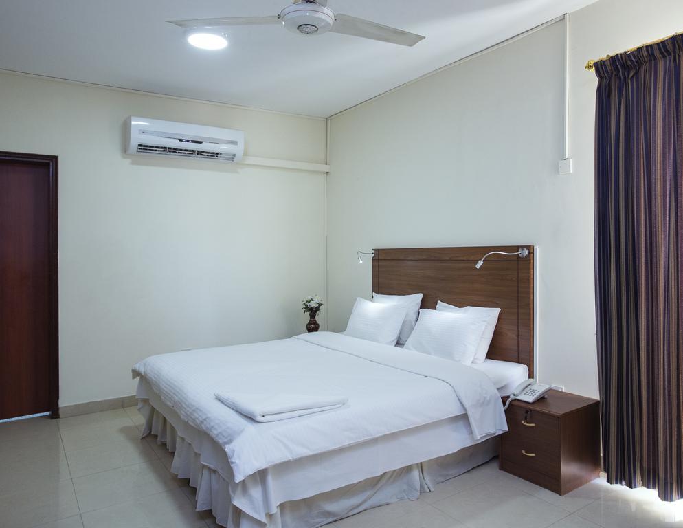 Nuzha Hotel Apartments Mascate Esterno foto
