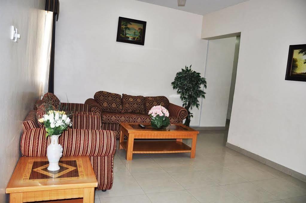 Nuzha Hotel Apartments Mascate Esterno foto
